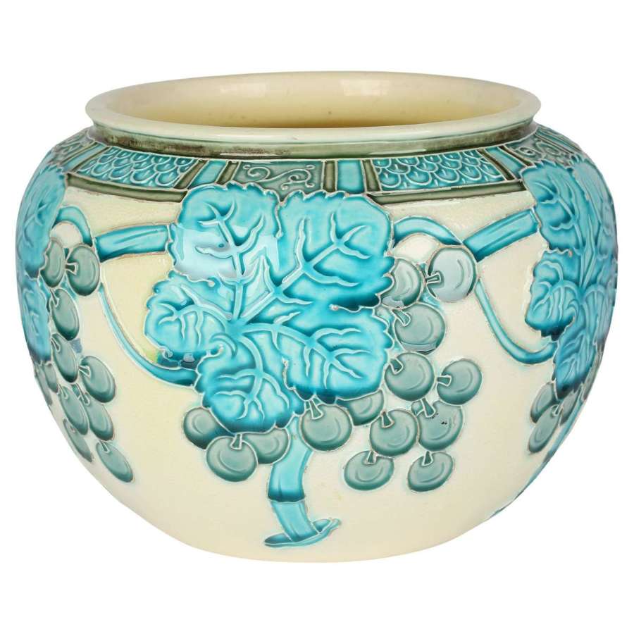 Burmantofts Faience Art Nouveau Art Pottery Bowl Decorated with Fruiti