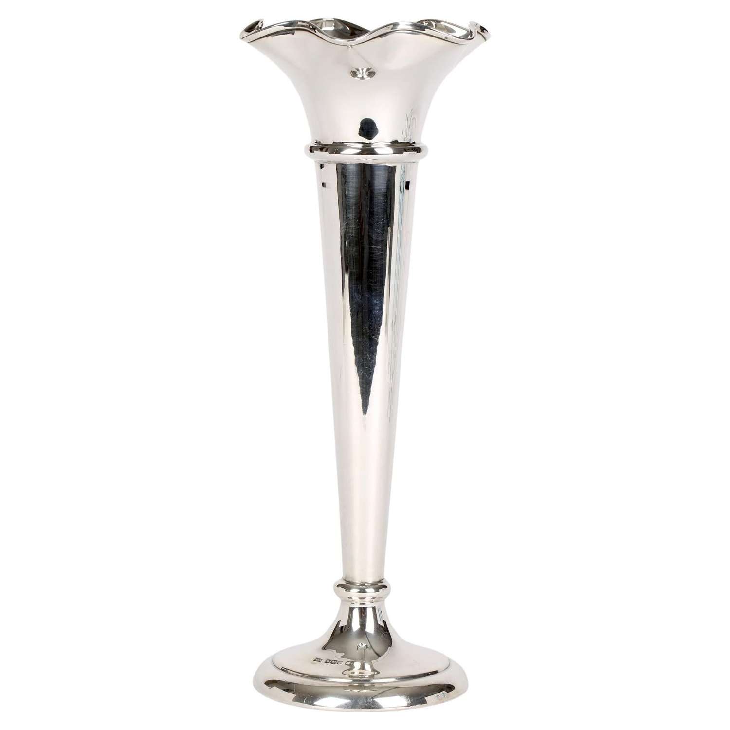 Walker & Hall Art Deco Tall Silver Trumpet Shape Vase Sheffield, 1918